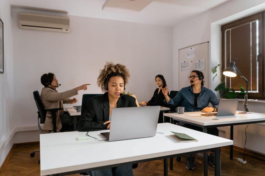 ways you can safely navigate office politics