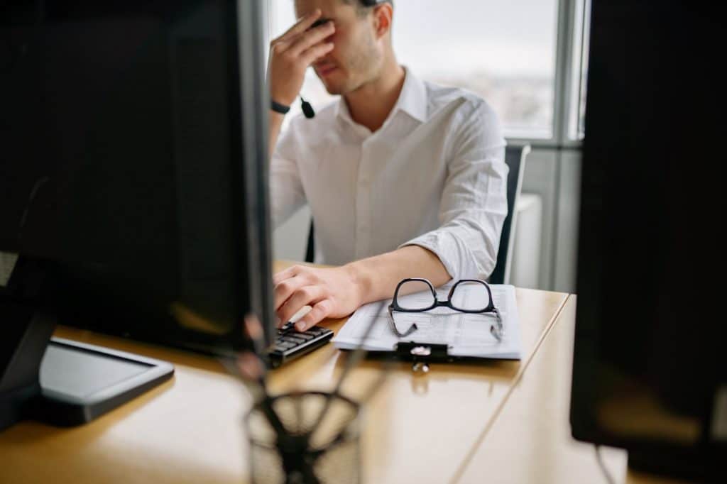 Employees often find coping with office politics to be an impossible art